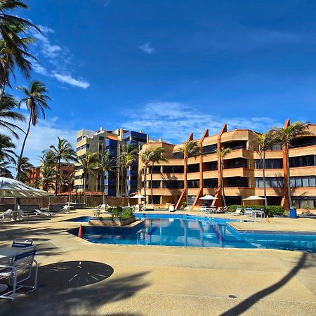Tucacas, Frente Al Mar, Balcon, Piscina Y Playa Privada Apartment Ngoại thất bức ảnh