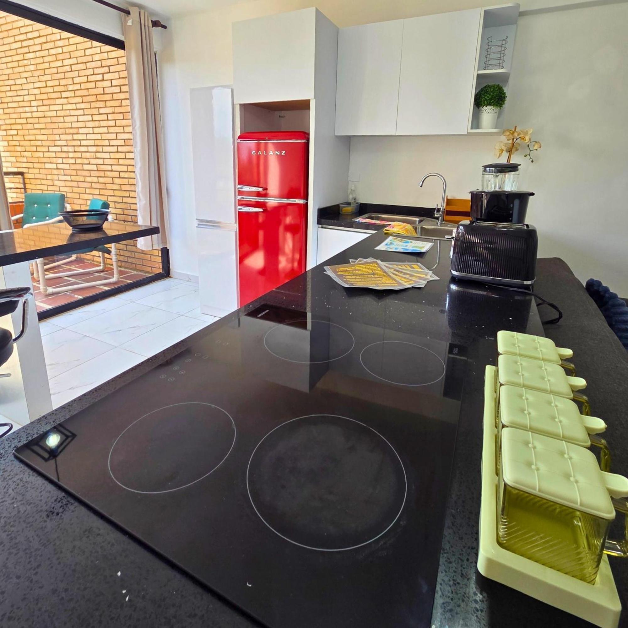 Tucacas, Frente Al Mar, Balcon, Piscina Y Playa Privada Apartment Ngoại thất bức ảnh