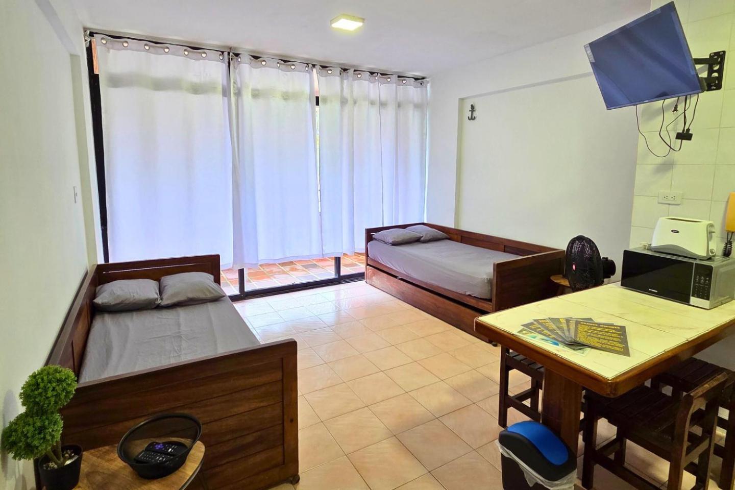 Tucacas, Frente Al Mar, Balcon, Piscina Y Playa Privada Apartment Ngoại thất bức ảnh