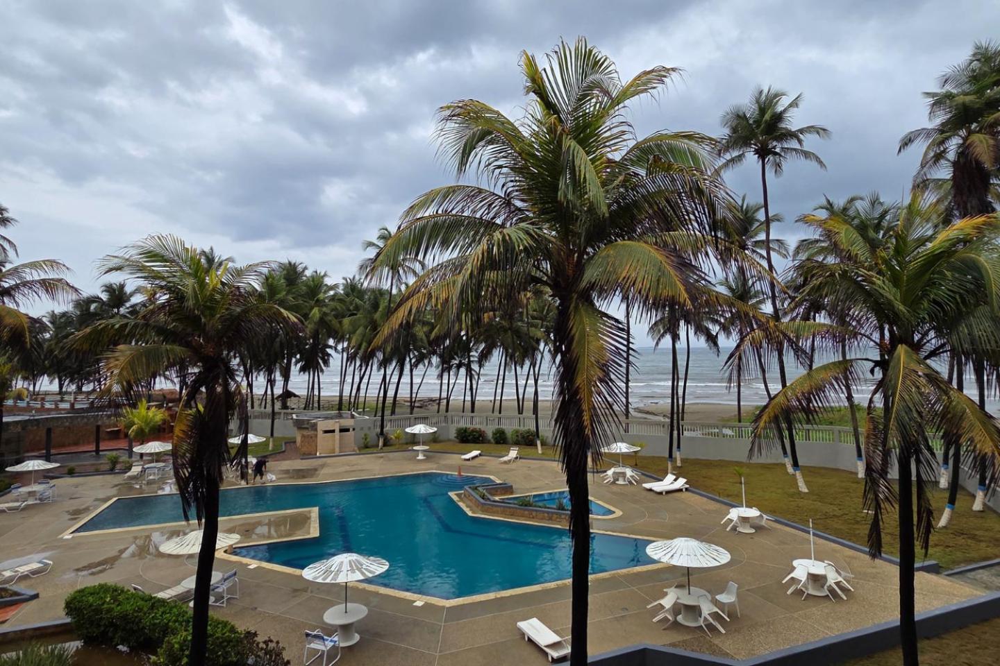 Tucacas, Frente Al Mar, Balcon, Piscina Y Playa Privada Apartment Ngoại thất bức ảnh