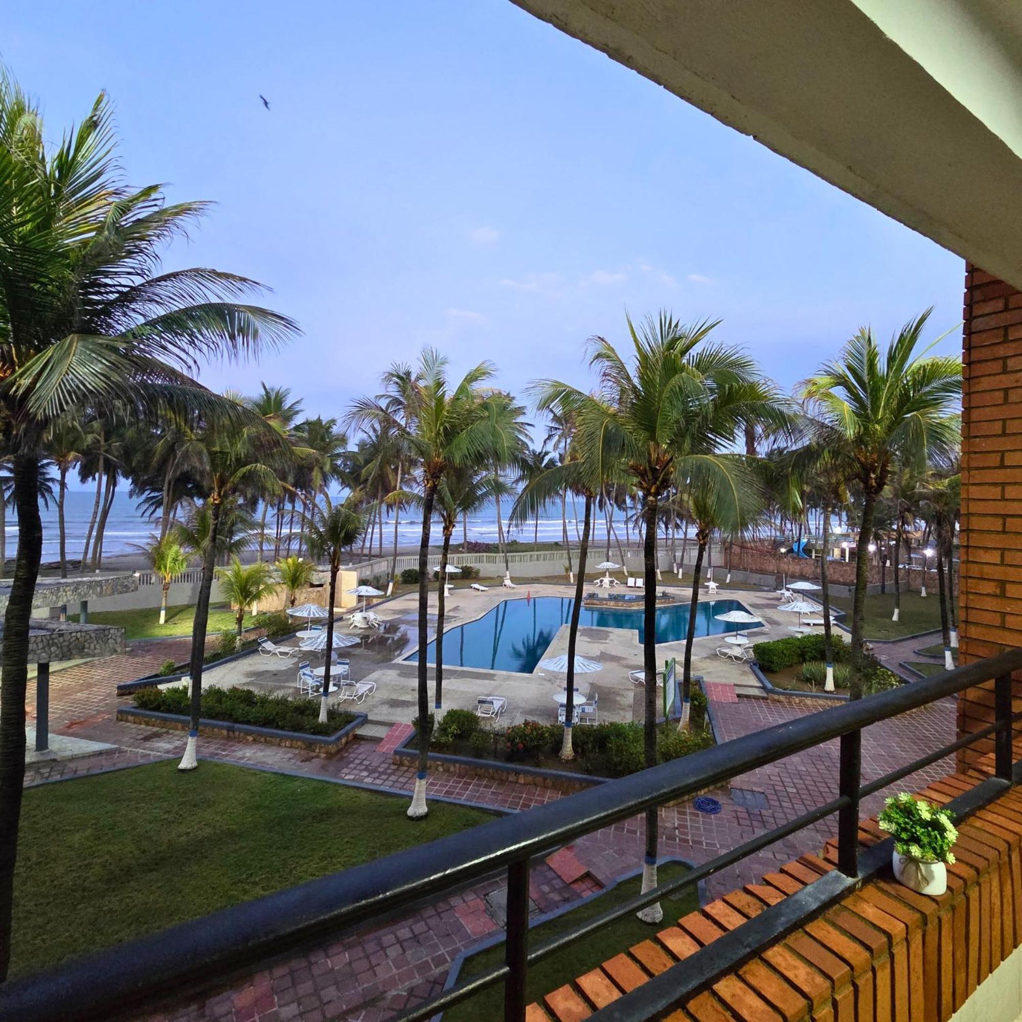 Tucacas, Frente Al Mar, Balcon, Piscina Y Playa Privada Apartment Ngoại thất bức ảnh